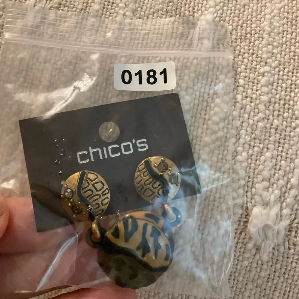 0181-Chico's‎ Artistic Gold and Black Earrings